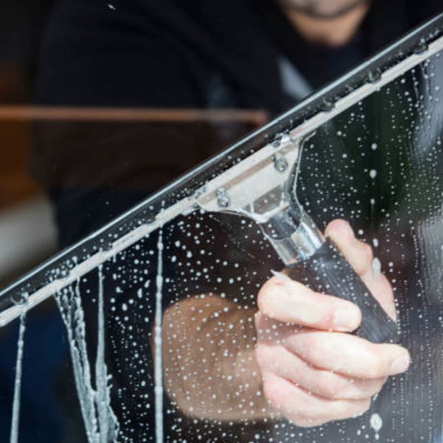 Streak-free window cleaning